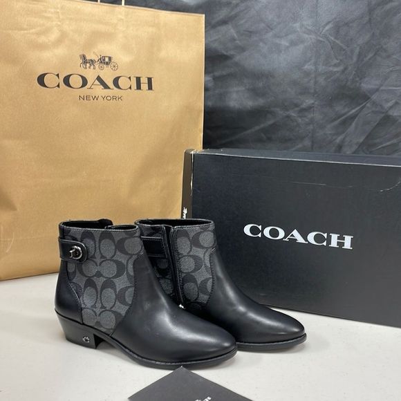 Coach signature Deni LTR Bootie - Picture 1 of 11